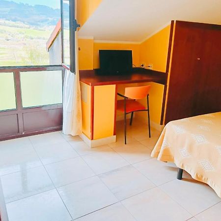 Hotel Alameda Villaviciosa  Zewnętrze zdjęcie