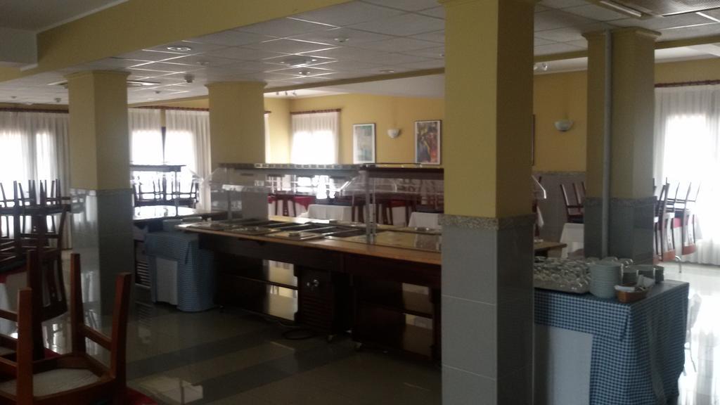 Hotel Alameda Villaviciosa  Zewnętrze zdjęcie